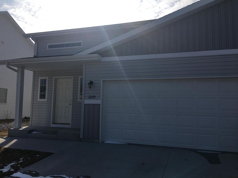 1st image of 2229 35th Street Cir S
