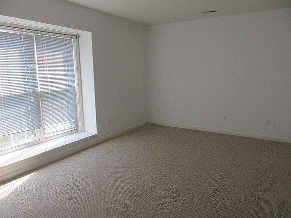 master bedroom 1st floor