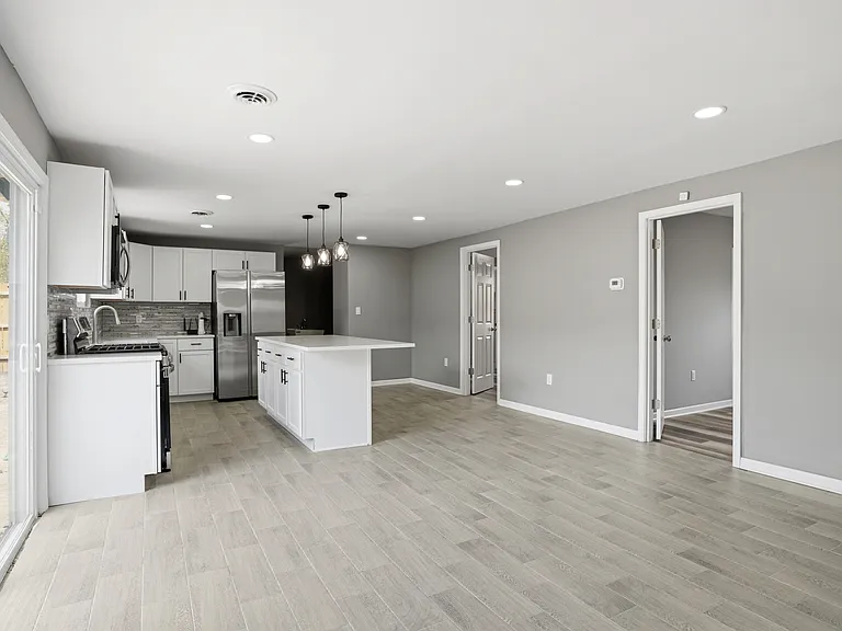 2726 Marshalltown Dr — Photo 11