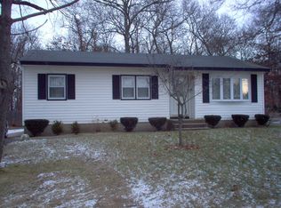 96 Horton Ave, Riverhead, NY 11901