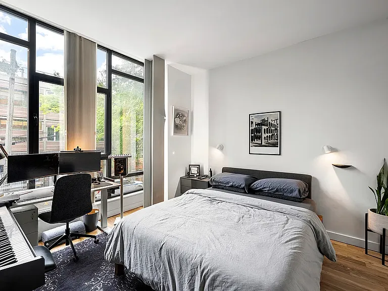 161 N 4th St #2B — Photo 6