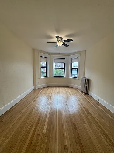 1183 Commonwealth Ave Photo 1