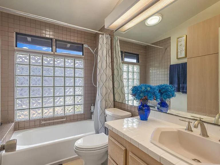 1548 Halekoa Dr — Photo 9