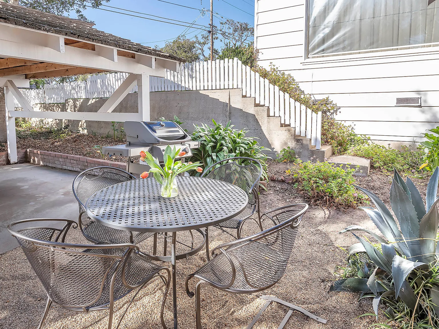 3 bed, 2100 sqft, $5,200 — Photo 3