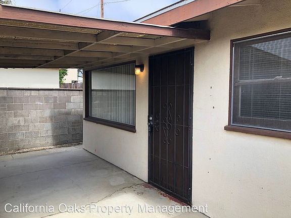 2nd image of 1563 Santa Barbara St