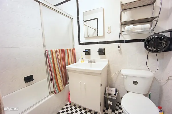 Rented by Citi Habitats | media 12
