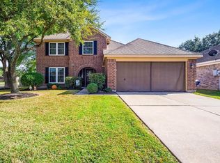 2018 Village Court Ln, Rosenberg, TX 77471