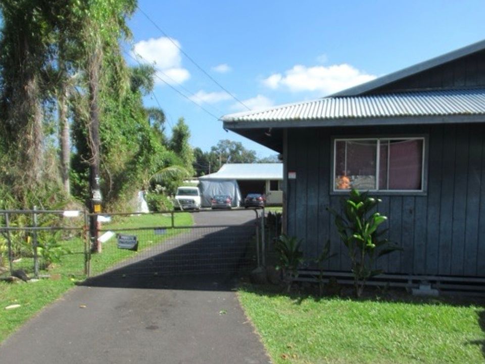2nd image of 2597 Kilauea Ave