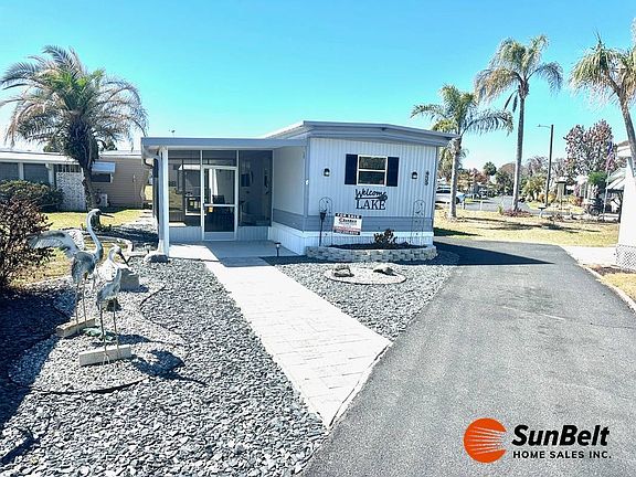 2nd image of 935 Mark Rd