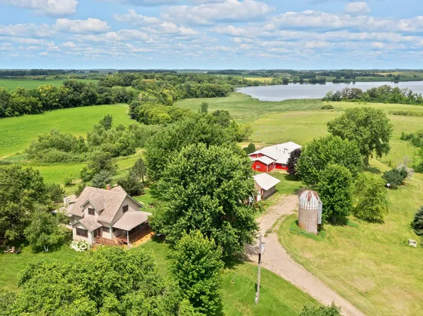 17634 240th St, Hutchinson, MN 55350