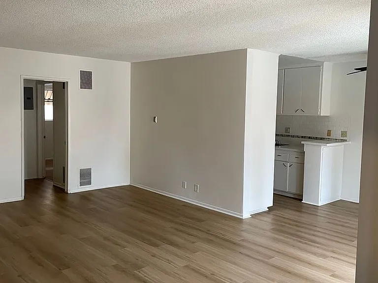 046 - 602 Fairview — Photo 29