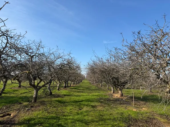 1 Road 28 1/2, Madera, CA 93638