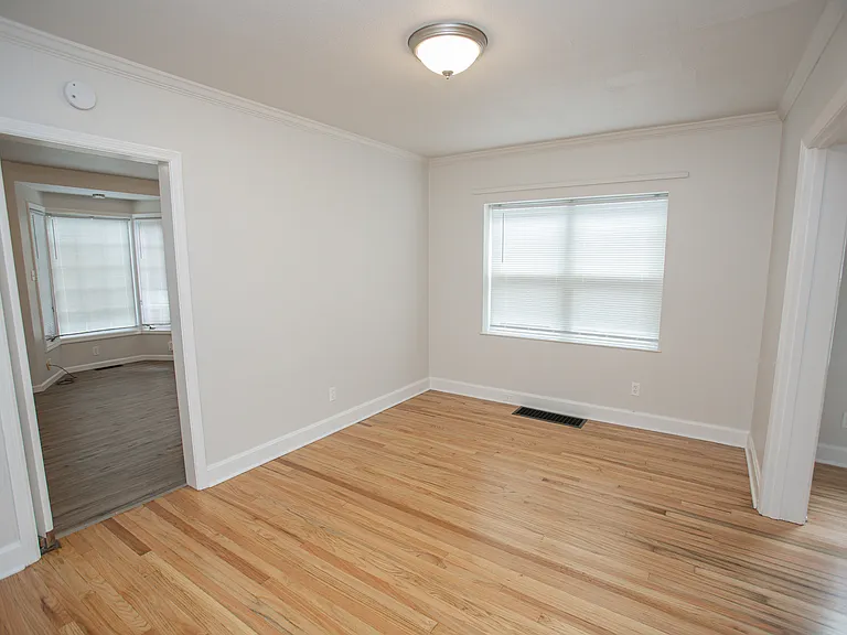1628 W Main St #B — Photo 6