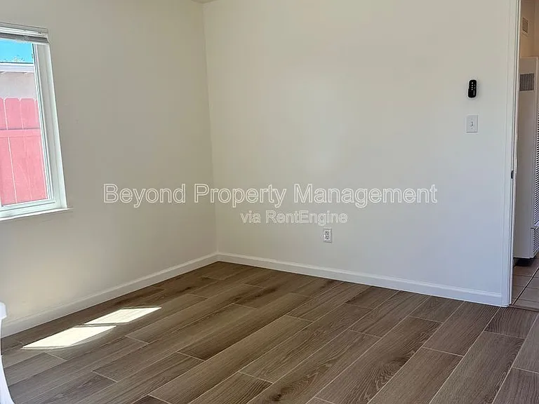 3153 Mandan Way — Photo 4