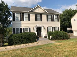 1506 Bush Farm Dr, Vinton, VA 24179