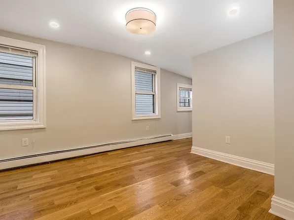 194 Hopkins Avenue image 15 of 21