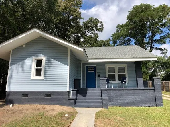 407 Calvert Ave, Clinton, SC 29325