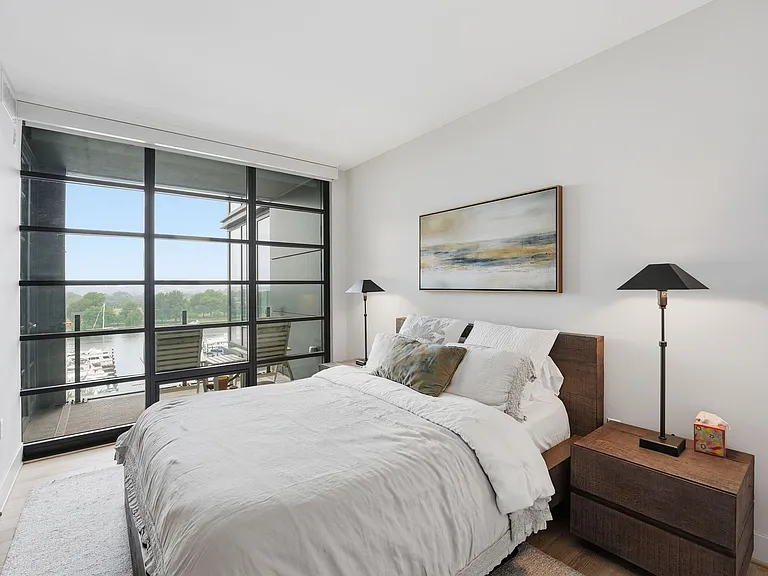45 Sutton Sq SW #702 — Photo 13