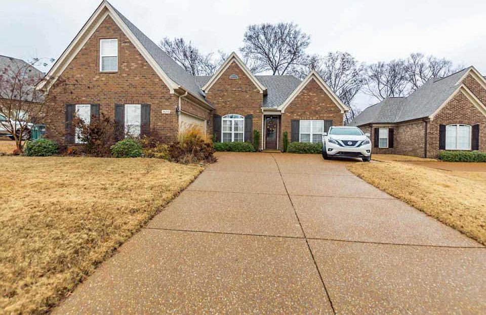 1st image of 3693 Champion Hills Dr