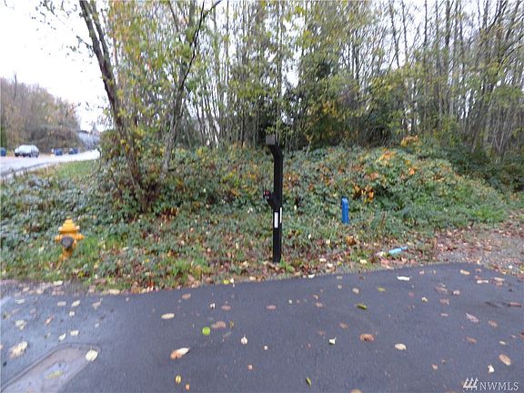 4th image of 20800 12th Ave S