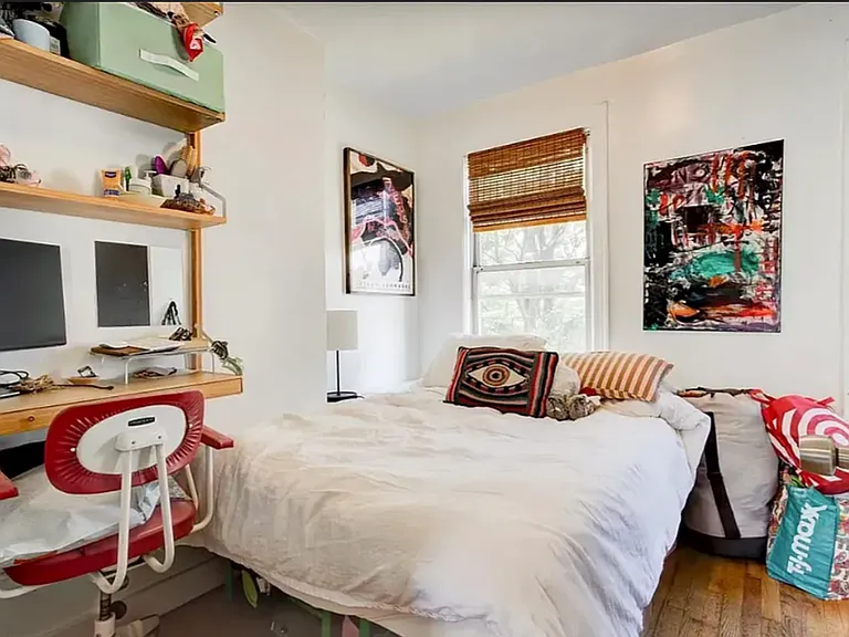 230 N 5th St #2R — Photo 1