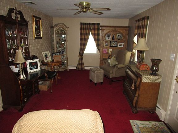 LIVING ROOM 2ND VIEW