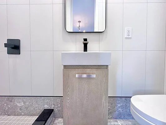 Rented by Doorway NYC, LLC | media 4