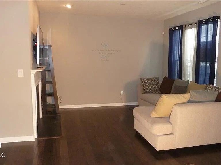 9681 Angelica Dr — Photo 9