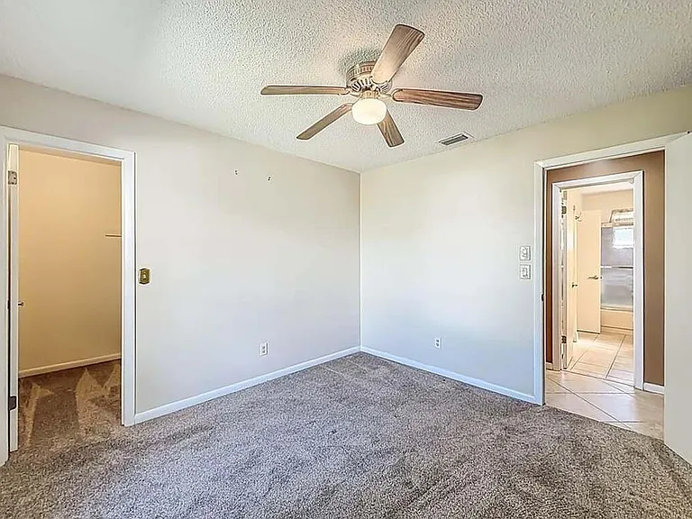 274 NE Glentry Ave — Photo 19