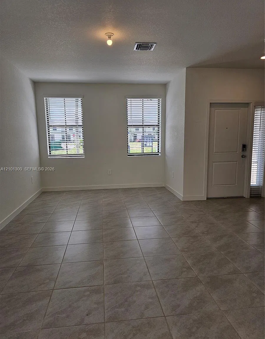 Miami Land And Developmen — Photo 4