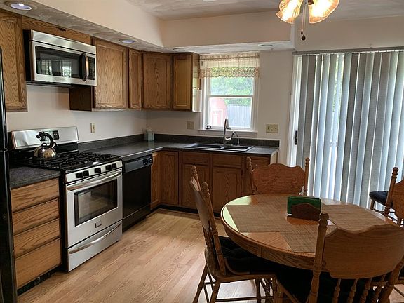 4th image of 16 & 18 Williams Pl