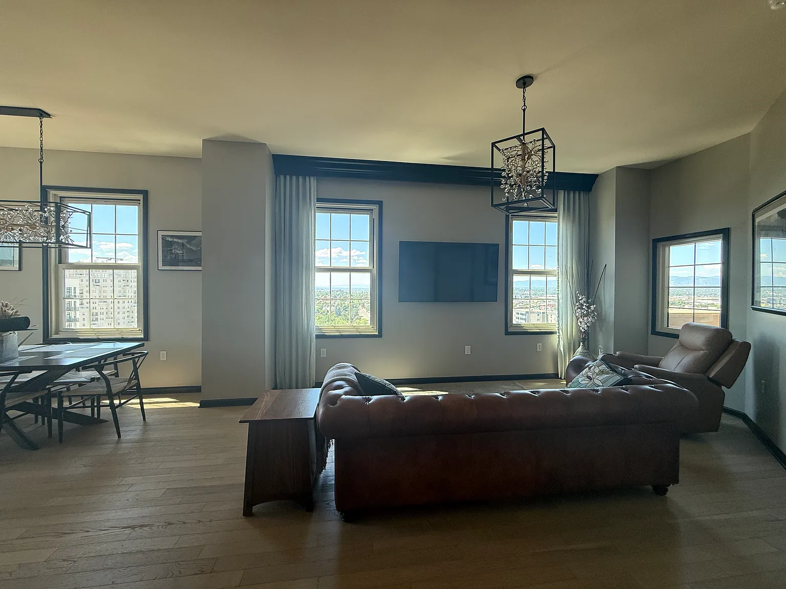2 bed, 925 sqft, $2,500 — Photo 2
