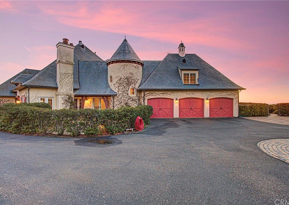 1st image of 691 Sheehy Rd