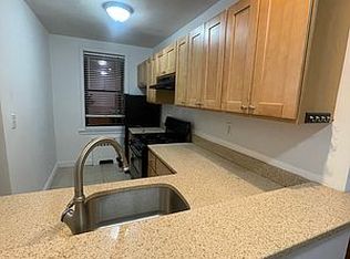 7505 113th St APT 1, Forest Hills, NY 11375