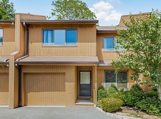 200 California Rd APT 6, Bronxville, NY 10708