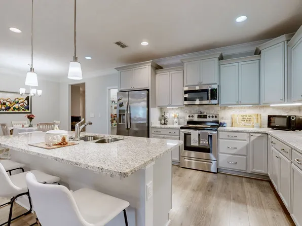 2460 Stonecenter Ln, Murfreesboro, TN 37128