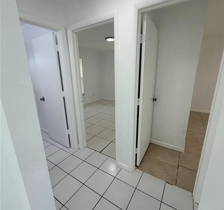 5549 7th Ave #5549