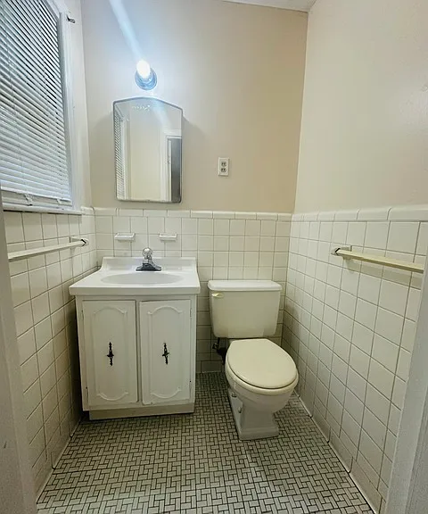1303 Merrycrest Dr — Photo 7