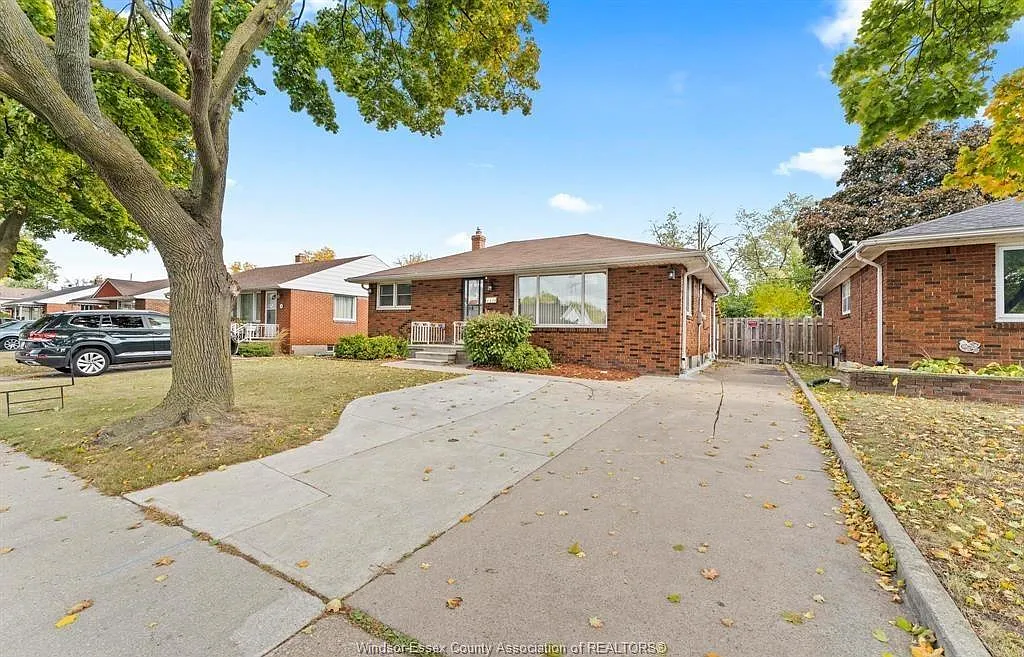 Building Photo - 1374 Josephine Ave #LOWER