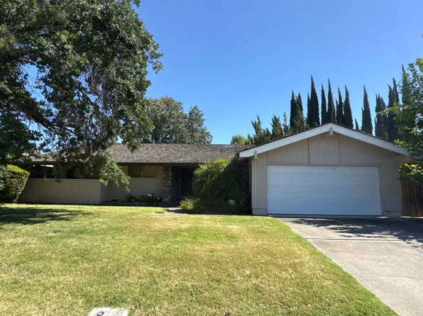 622 Rivercrest Dr, Sacramento, CA 95831