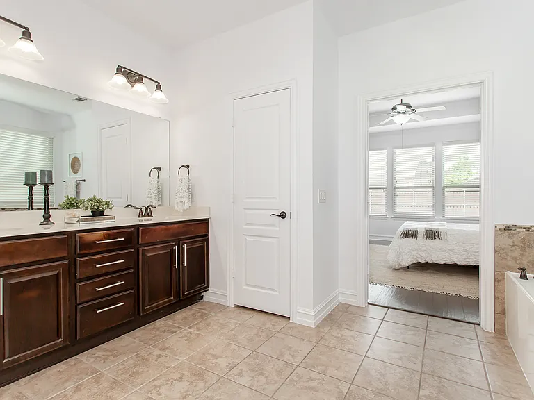 1034 Blanco Dr — Photo 26
