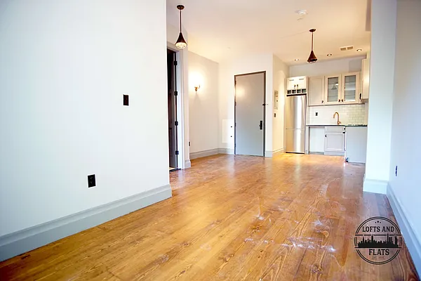 Rented by Lofts and Flats LLC | media 9