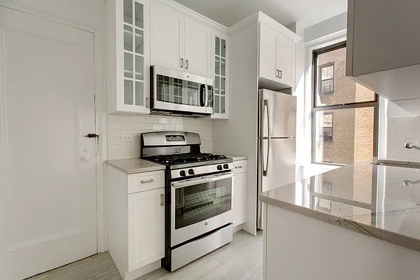 Rented by Halstead Real Estate | media 2