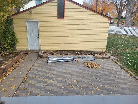5th image of 2025 19th Ave NE