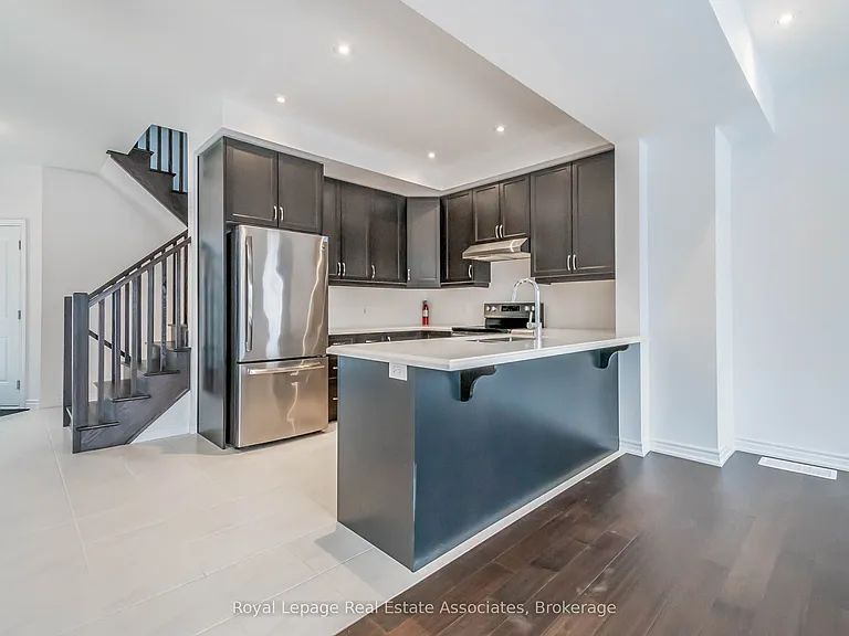 3981 Crown St — Photo 12
