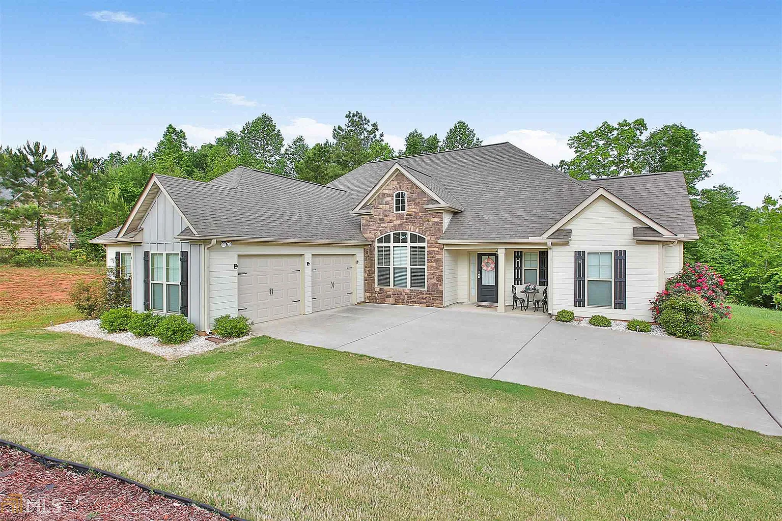 303 Jasmine Ln photo 1