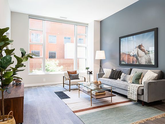 5th image of 50 W River Center Blvd #1102