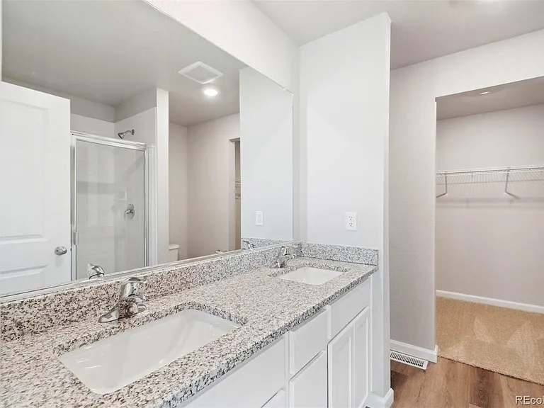 7415 E Big Thompson Cir — Photo 9