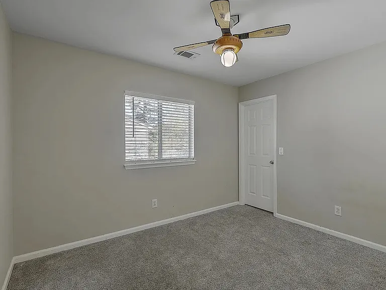 116 Sioux Ct — Photo 3