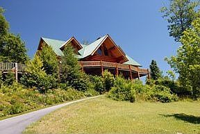 1st image of 402 Elk Summit Dr
